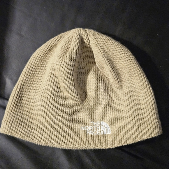 The Northface Jim Beanie Tuque Neutral TNF Half Dome Embroidered Logo New. - Picture 1 of 7